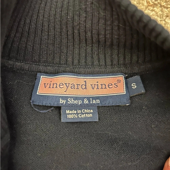 Vineyard vines quarter zip sweater - Picture 3 of 3